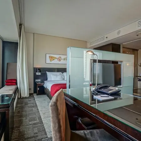 Hotel Andersia & Poznan, A Member Of Radisson Individuals 4*