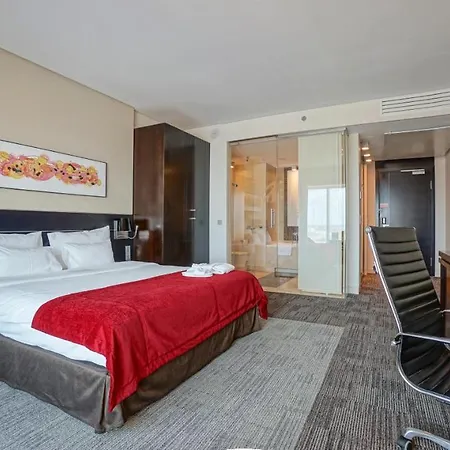 Hotel Andersia & Poznan, A Member Of Radisson Individuals 4*