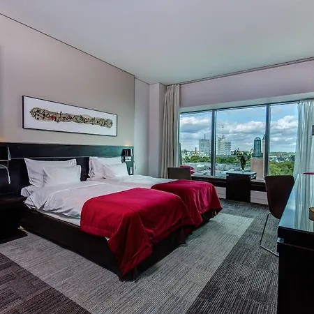 Hotel Andersia & Poznan, A Member Of Radisson Individuals 4*
